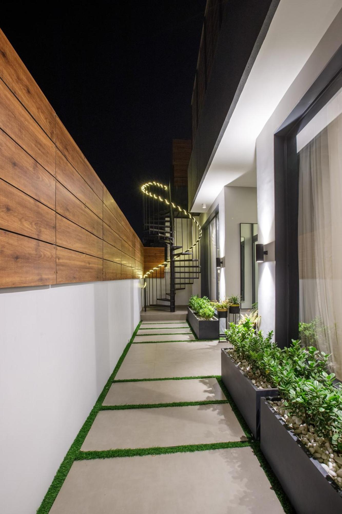 Onnyx Rooftop - Luxury Penthouse Apartment New Delhi